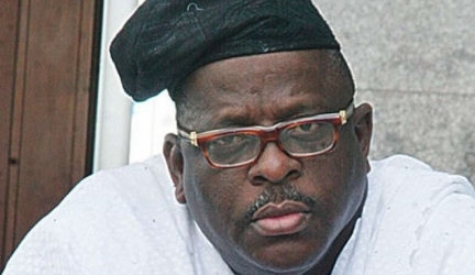 Kashamu faction quits PDP, joins APC in Ogun