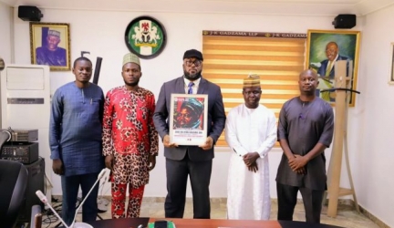 Chief Joe-Kyari Gadzama Receives Sir Ahmadu Bello Platinum Leadership Award from Northern Youth