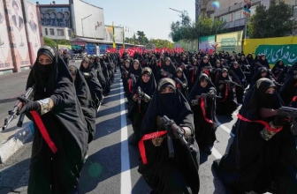 Hundreds of Thousands Rally in Tehran as Iran Mobilises Volunteers for Military Training