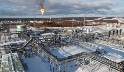 UK Relaxes Russian Fuel Sanctions Amid Middle East Energy Crisis
